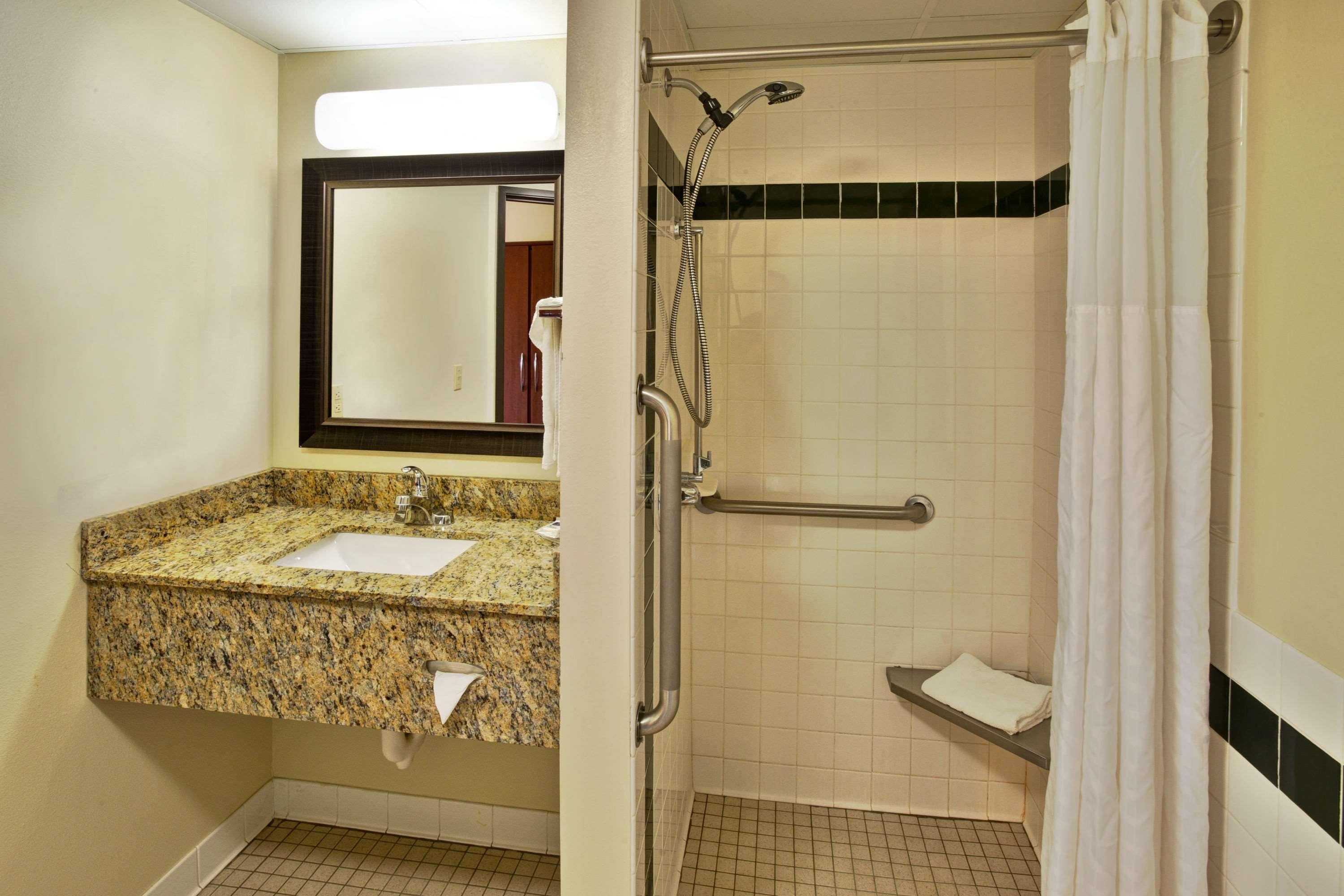 Americinn By Wyndham Baudette Exterior photo